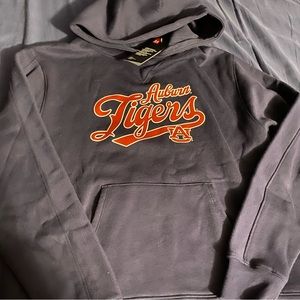 Auburn Tigers Under Armour Women’s Hoodie (Small) Retails for $65